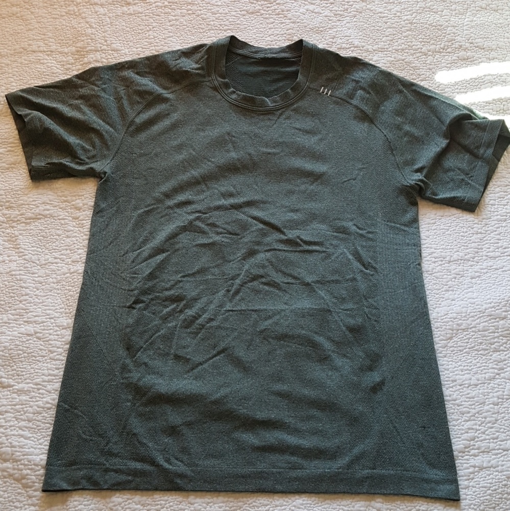 Lululemon Metal Vent Short Sleeve